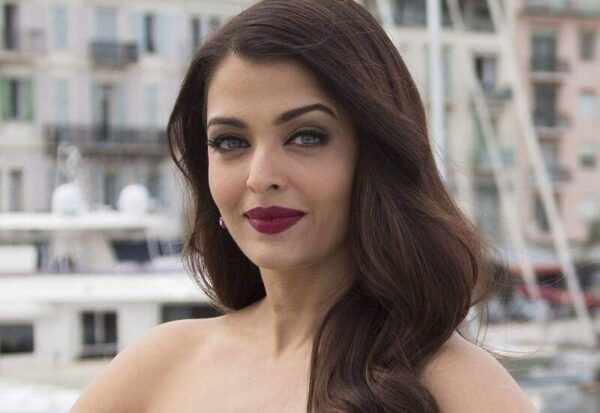 Aishwarya Rai Bachchan Is Her Stunning Self In Dabboo Ratnani's 2021 Calendar Shot