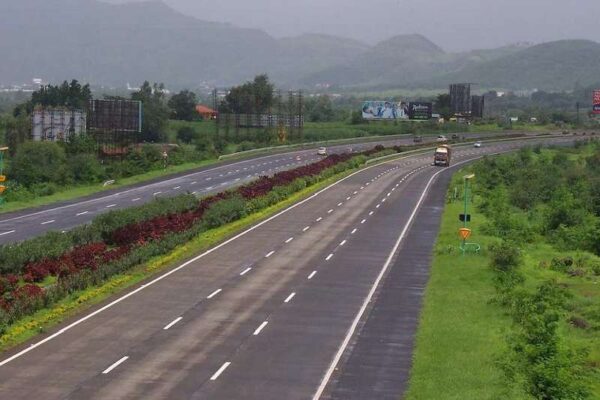 It’s a smooth ride on Delhi-Mumbai e-way on Day One of toll operations