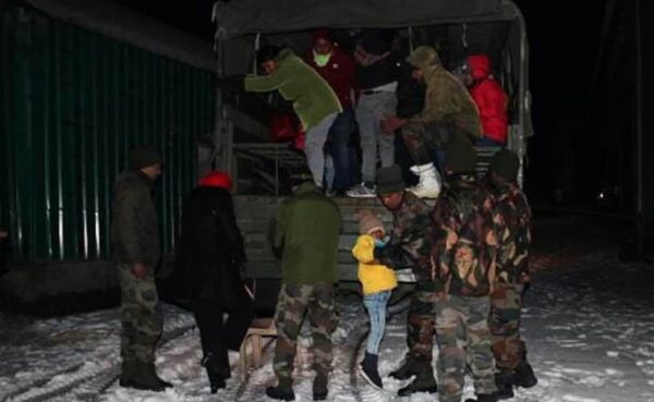 Army Rescues 400 Tourists Stranded In Sikkim After Heavy Snowfall